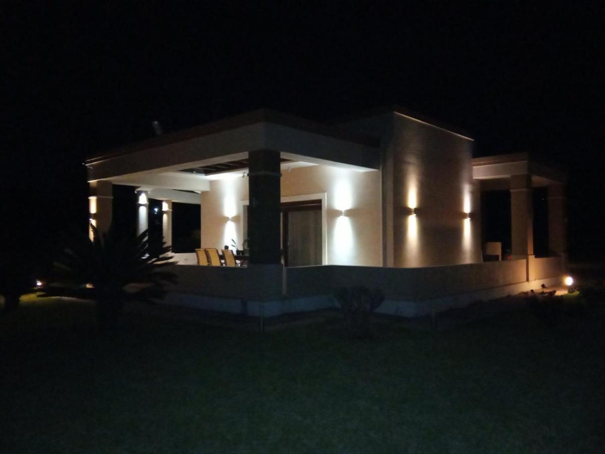 Kos Villa - Family Comfort With Large Garden, Jacuzzi Bagian luar foto