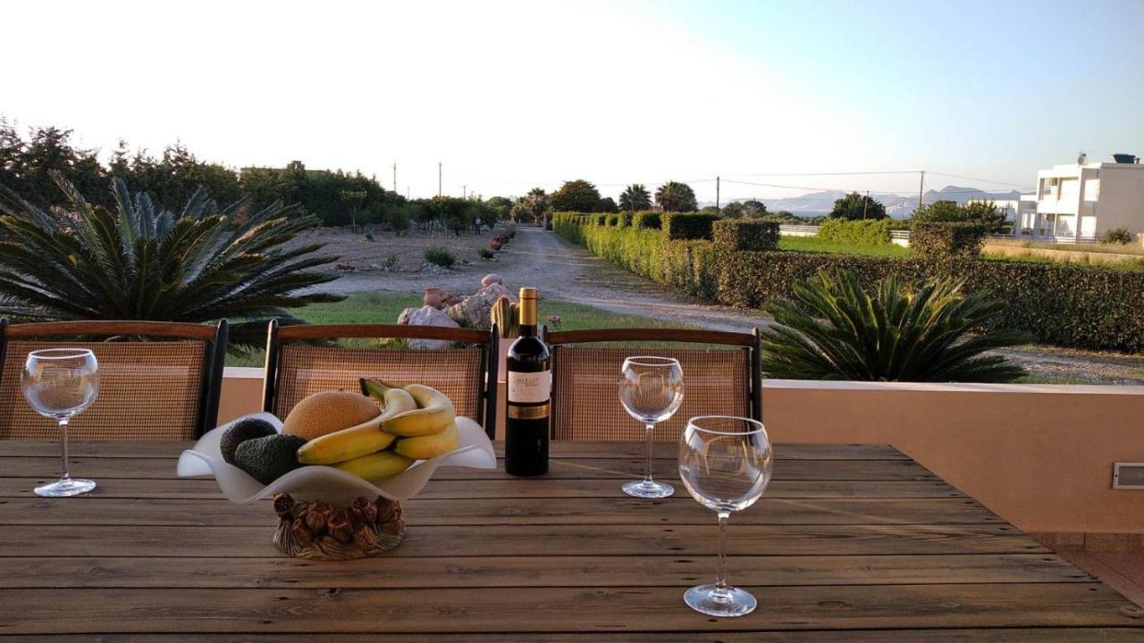 Kos Villa - Family Comfort With Large Garden, Jacuzzi Bagian luar foto