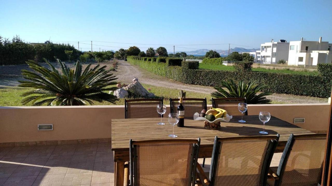 Kos Villa - Family Comfort With Large Garden, Jacuzzi Bagian luar foto